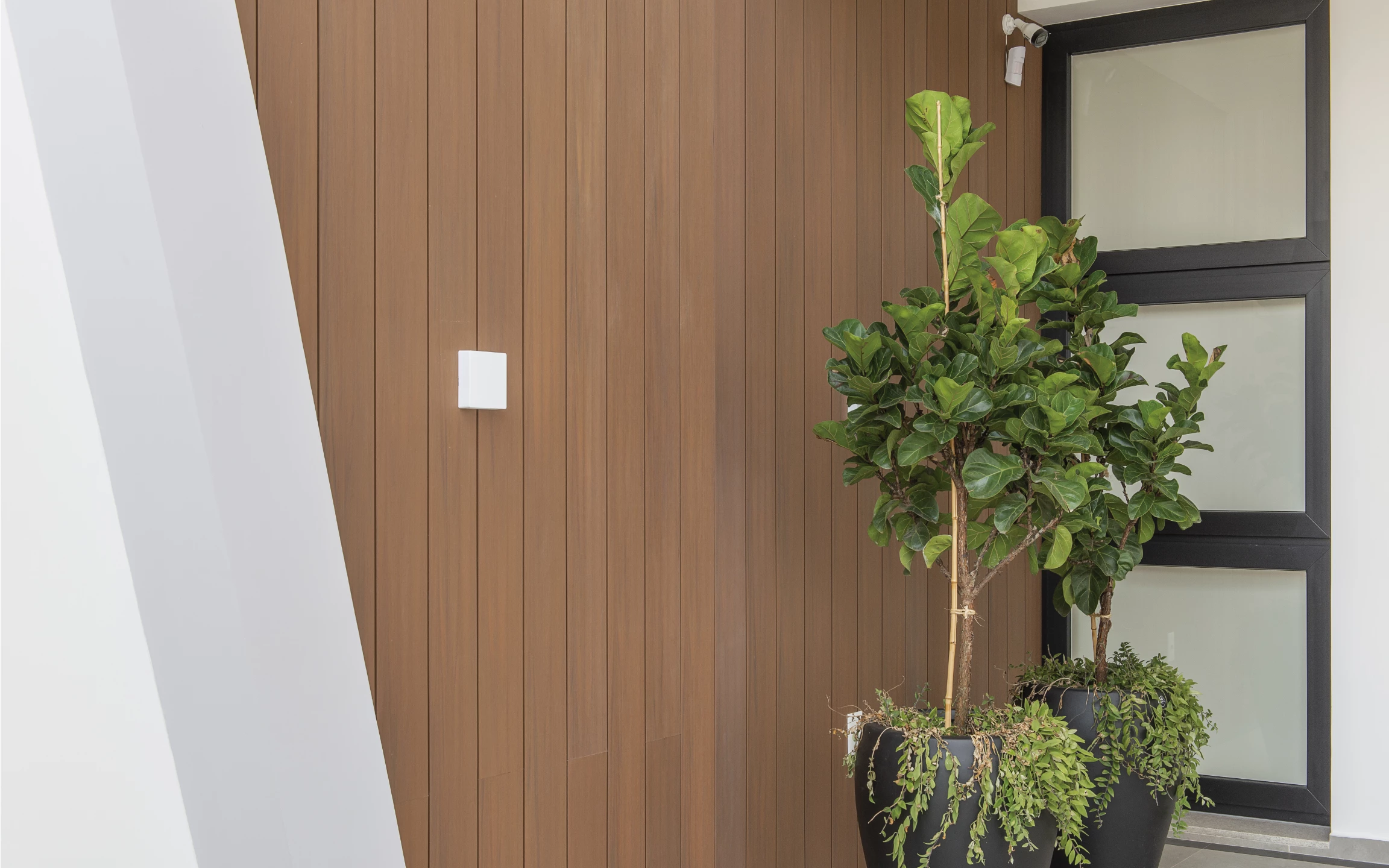 Modern house with opacity by Arkowood EPL