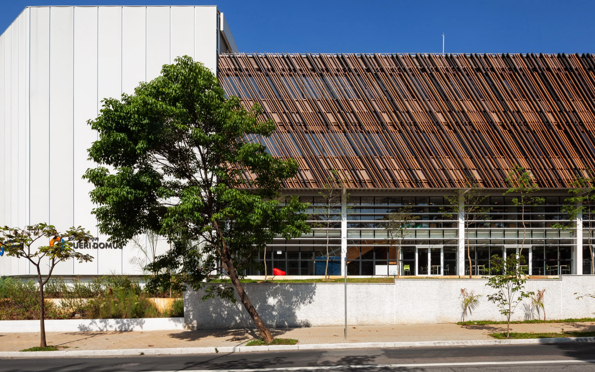 Estruturas feitas com produtos Arkowood k