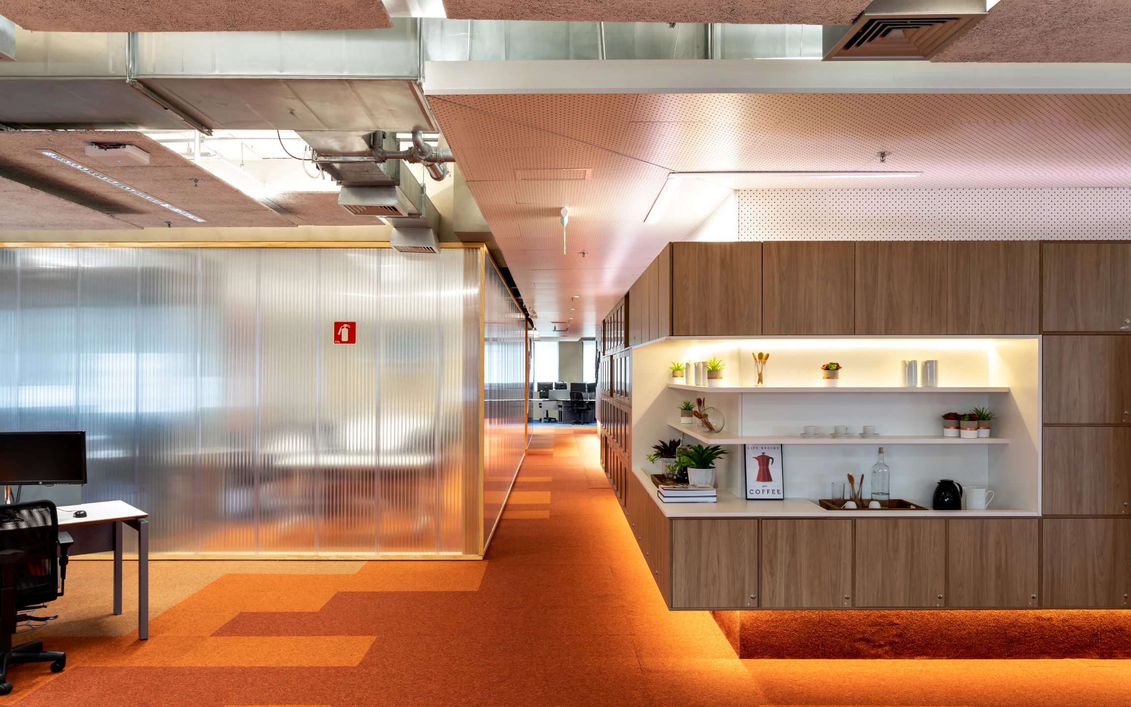 House with Arkowall details