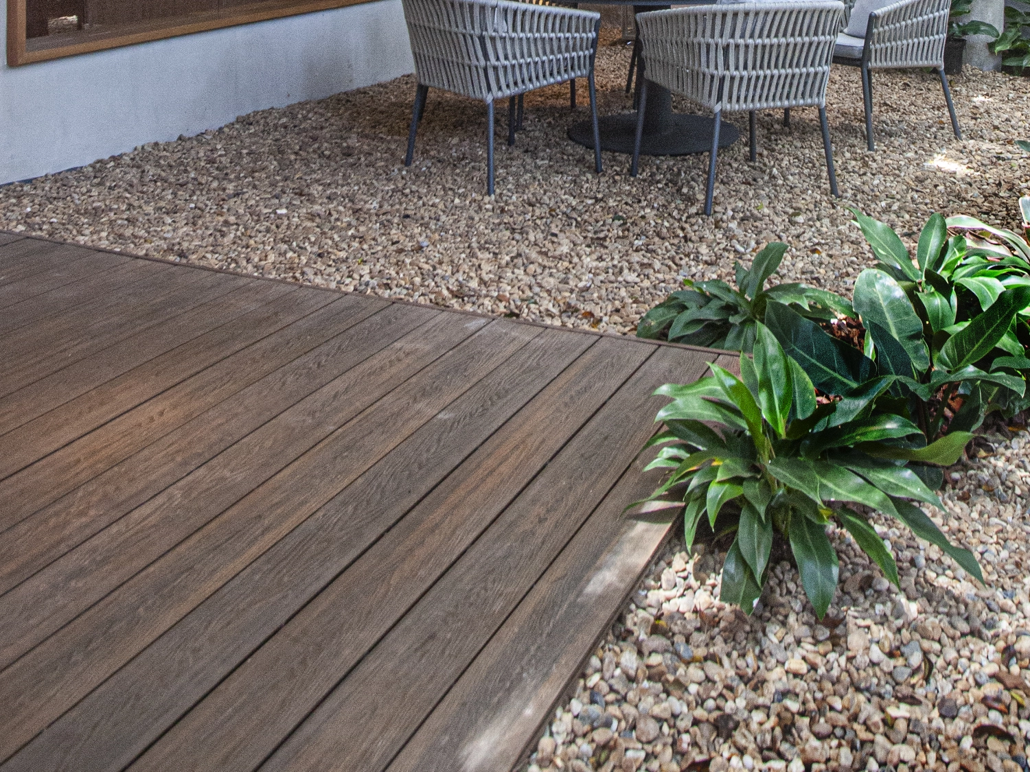 Outdoor decorations with arkodeck E