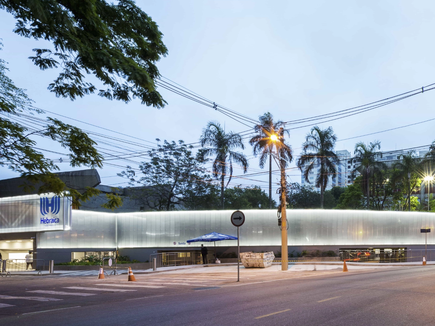 mall facade made with arkowall products