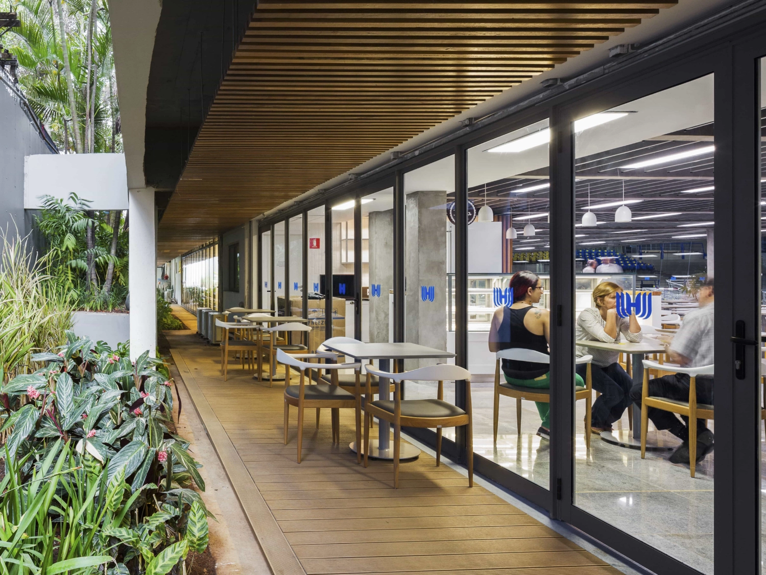 mall facade made with arkowall products