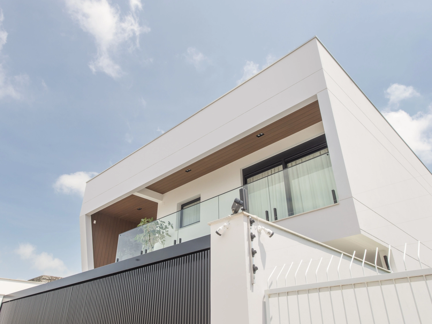 Arkowood EPL Modern House