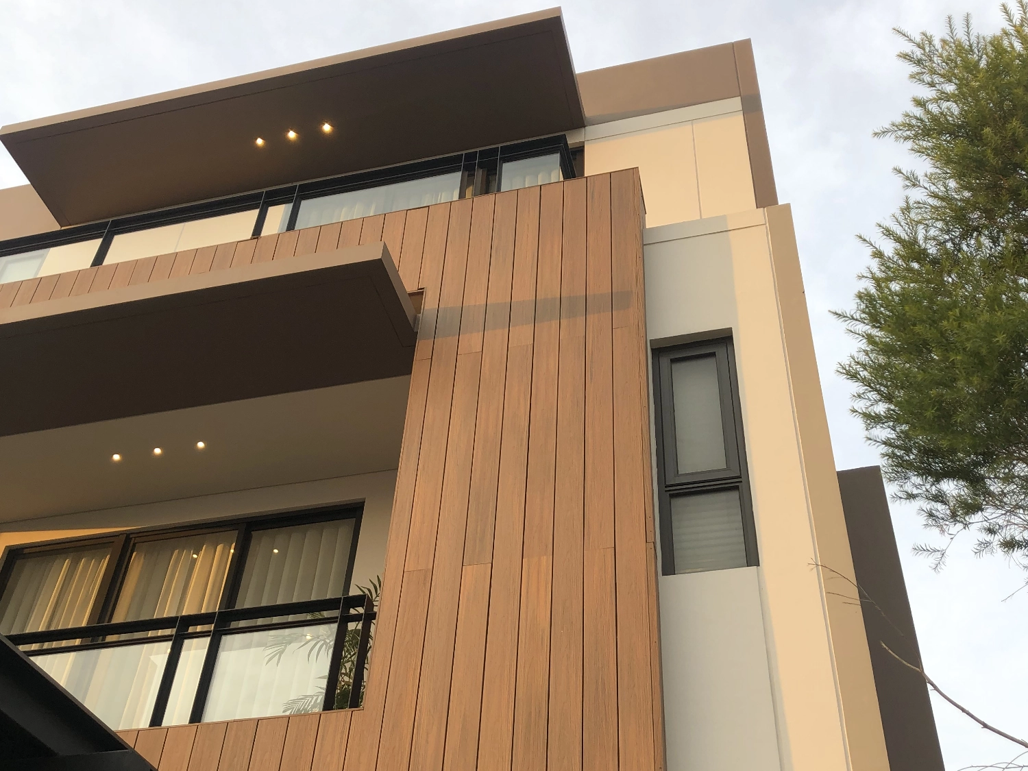 Arkowood EPL Luxury Home