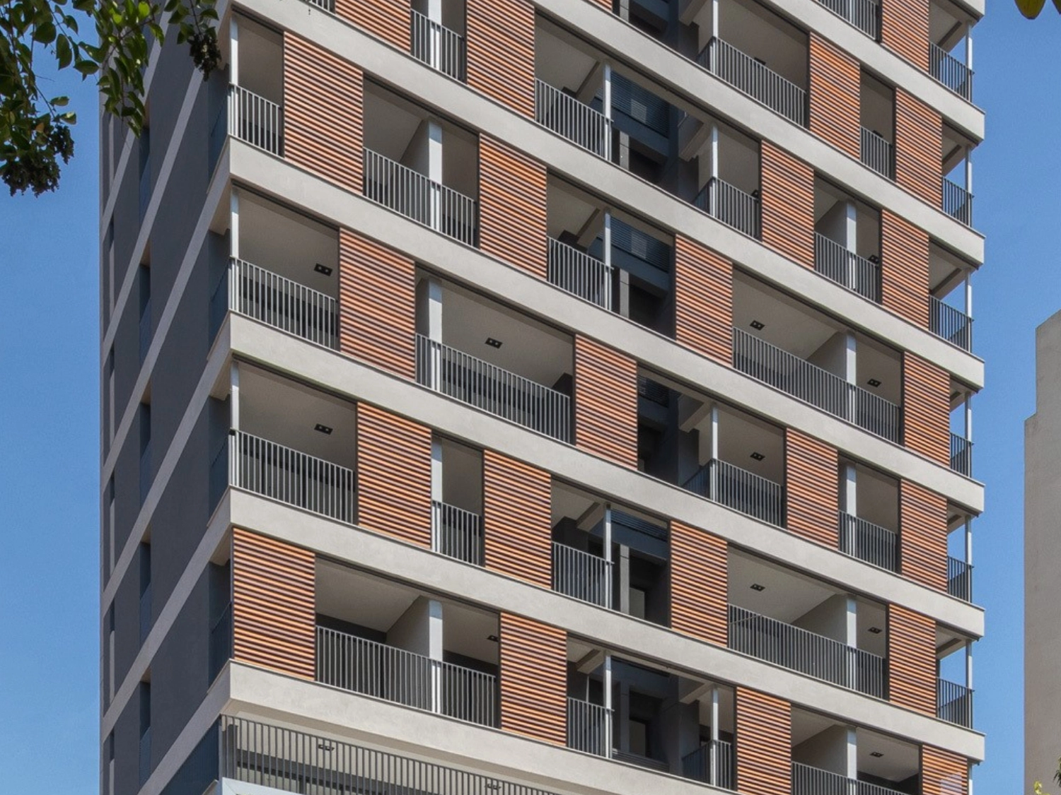 edifícios e espaços com produtos arkowood k